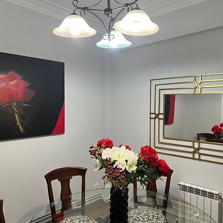 Appartamento Amplio y céntrico piso con patio. La Coruña Esterno foto